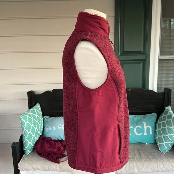 G. H. Bass & Co women’s fleece vest size S - Picture 4 of 14